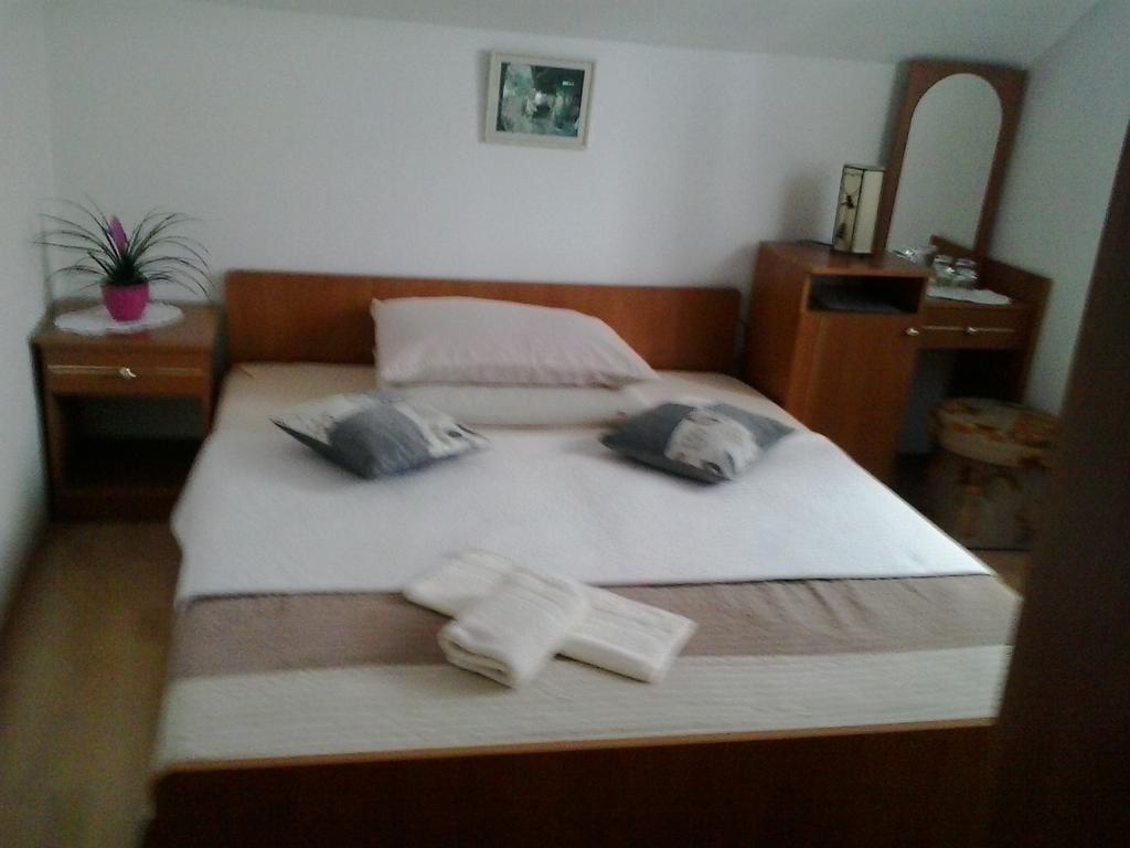Guesthouse Tomas Čatrnja Exteriér fotografie