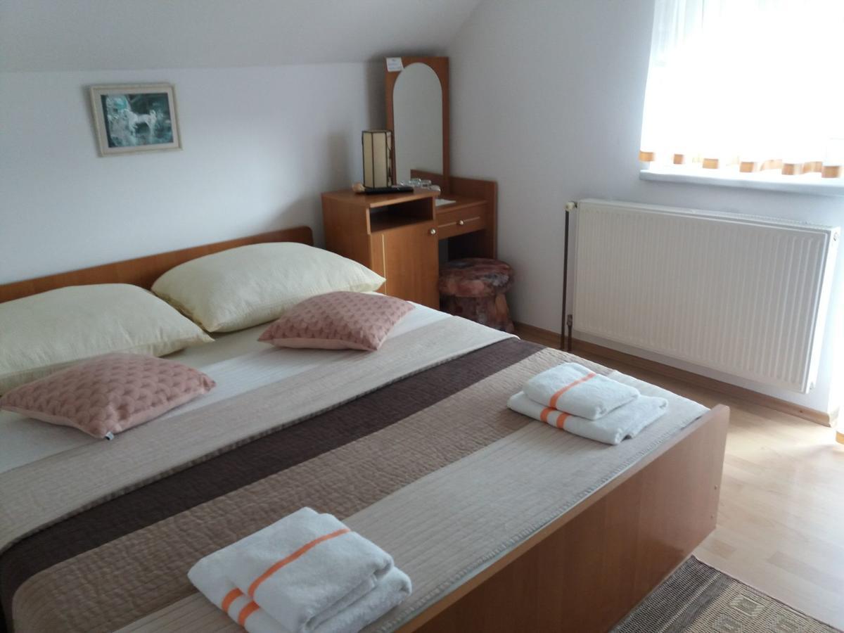 Guesthouse Tomas Čatrnja Exteriér fotografie